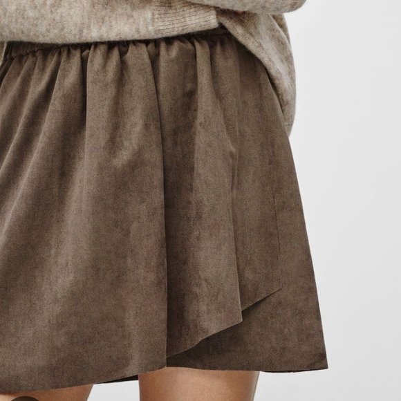 WILFRED Nesxher Suede Skirt - Picture 2 of 10